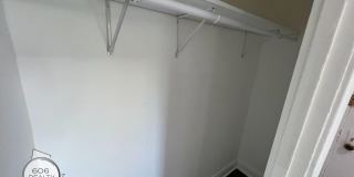 4666 North Spaulding Avenue Gallery 16