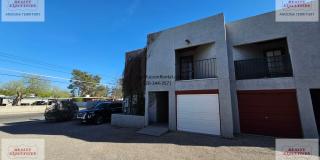 2 story Condo with 2 bedrooms a loft and 2 1/2 baths Gallery 3