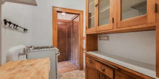 225 Place Apartments Gallery 3