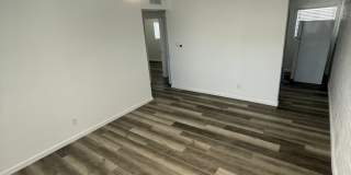READY TO TOUR NOW! 2 Bedroom, 1 Bath Nice Apartment Gallery 1