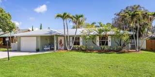 687 NE Maranta Gallery 1
