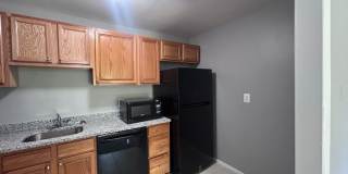 900 Woodson Road Gallery 11