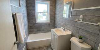 Charming 2 BEDROOM IN FERNDALE Gallery 6
