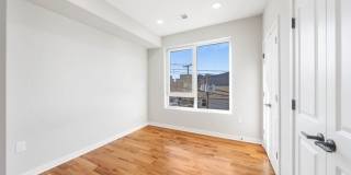 108 Fleming Ave Gallery 13