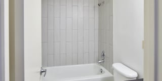 Ricardo Ricardo Gallery 44