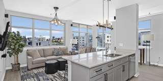 511 West Division Street - 1Unit 706 Gallery 5