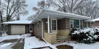 Spectacular 4 Bedroom 2 Bathroom Single Family Home in Brooklyn Center! Gallery 1