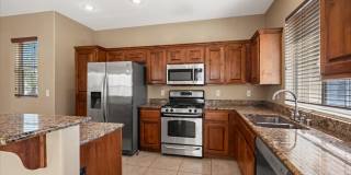 Spacious 3-Story Plus Loft Bedroom, New Floors, New paint, No Carpet Gallery 7