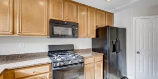 Beautiful 3 bedroom, 2.5 bath 2 story home! Gallery 9