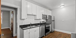 2520 W Belle Plaine Ave Gallery 6