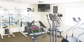 Burbank Village Apartments Gallery 9