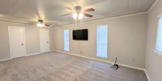 Leon Valley Gem!! Gallery 40
