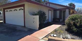 3 bedroom 2 bath home with garage Gallery 1