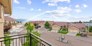 Stylish Townhouse 2bed / 2bath, 2 car garage and AC in Gated Community Near Powers Corridor Gallery 17