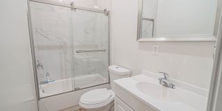 Beautiful 1-Bedroom Condo with an Office Space in Sherman Oaks! Gallery 13