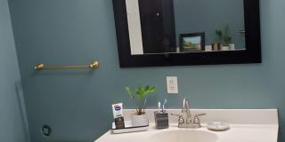 1537 E. North Ave.....Single Family House! Gallery 9