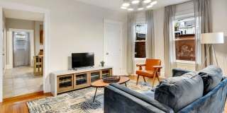 NO FEE Charming Lower Allston Duplex with New Hardwood Floors, Spacious Rooms Gallery 1