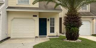 8562 STURBRIDGE Circle W Gallery 1