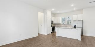 Maggie Flats Gallery 74