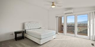 Mid-Century Modern home with stunning views _ Pets Welcome! Gallery 17