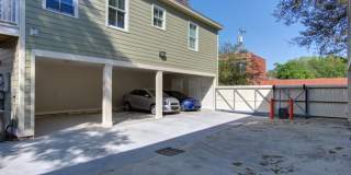 Bright & Stylish 3BR Flat in the Historic District — Gated Parking Gallery 17