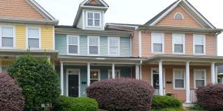 3 bedoom, 2 bath home w/ 2 car garage close to USC! Gallery 1