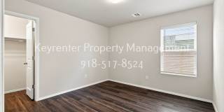 BRAND NEW 4 BEDROOM SIMMONS HOME IN BIXBY!!! Gallery 5
