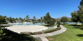 Lovely Spacious Eastlake Condo Gallery 24
