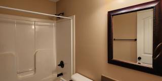 $1650 - 3 Bedroom 2 Bath Ranch Home Gallery 18