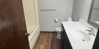 426 Commodore Dr Gallery 7
