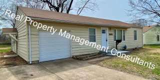 Spacious 3 Bedroom with Garage in South Kansas City! Spacious 3 Bedroom with Garage in South Kansas City! Gallery 1