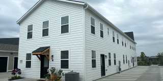 The Bungalows on the Lake - Block C Gallery 602