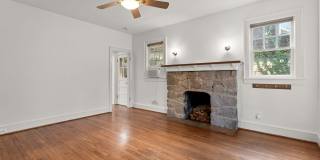 3 Bed 2.5 Bath - Takoma Park Craftsman - Spacious Rear Deck Gallery 7