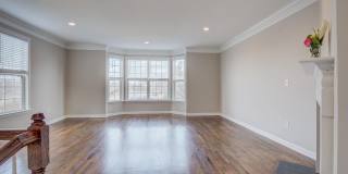 42451 MAGELLAN Square Gallery 3