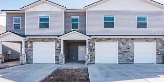Darling 3 Bed 2.5 bath townhome located in Sugar City, ID Gallery 1