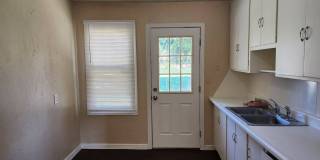 5108 N. Beaver Gallery 5