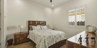21080 N 76th Avenue Gallery 22