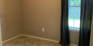 3 Bed / 2 Bath Extremely close to Wedington Exit! Pre-leasing for Aug 10 Move-in! Gallery 9