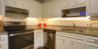 UPDATED CONDO IN THE HEART OF BRENTWOOD . . . PLUS AMENITIES!!! Gallery 6