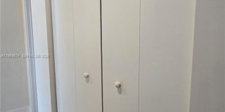 2535 NE 193rd St Gallery 15