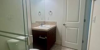 Spacious Home on Golf Course  - All Bedrooms En Suite Gallery 30