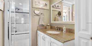 600 SUTTON PLACE Gallery 9