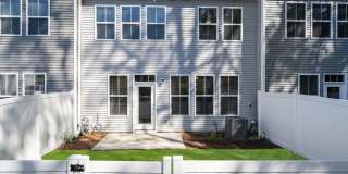Chamberlain Pine Townhomes Gallery 19