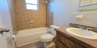 Move-In Ready 3-Bedroom Home Near UTC & Sarasota Airport! Gallery 17