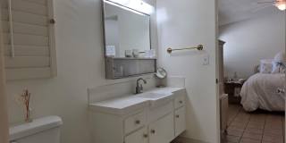 1303 N Rose Avenue Gallery 17