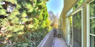 2222 BEACHWOOD Dr Gallery 10