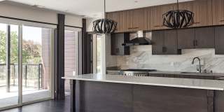Ventana Gallery 14