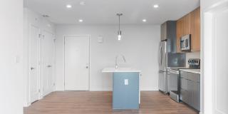 Graduate Pointe Gallery 26