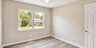 Renovated Townhome in Chesapeake Gallery 24
