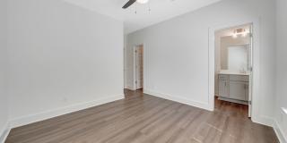 2 Bedroom Home with Bonus Office! Gallery 11